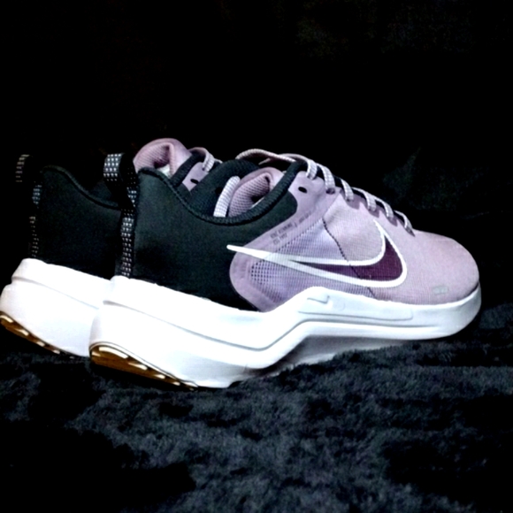 New NIKE DOWNSHIFTER 12 WOMENS Running Shoes SIZE 8.5 - Picture 5 of 7